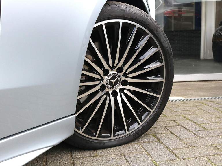 Mercedes-Benz Mercedes-Benz