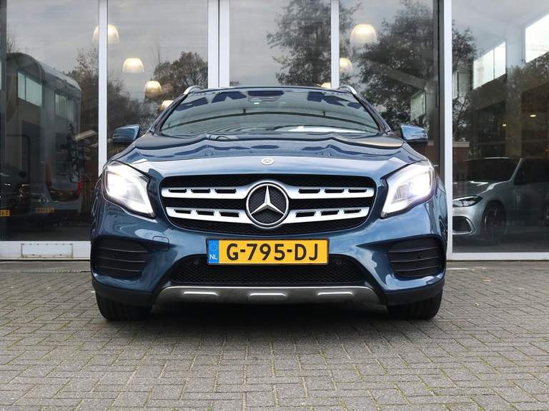 Mercedes-Benz Mercedes-Benz