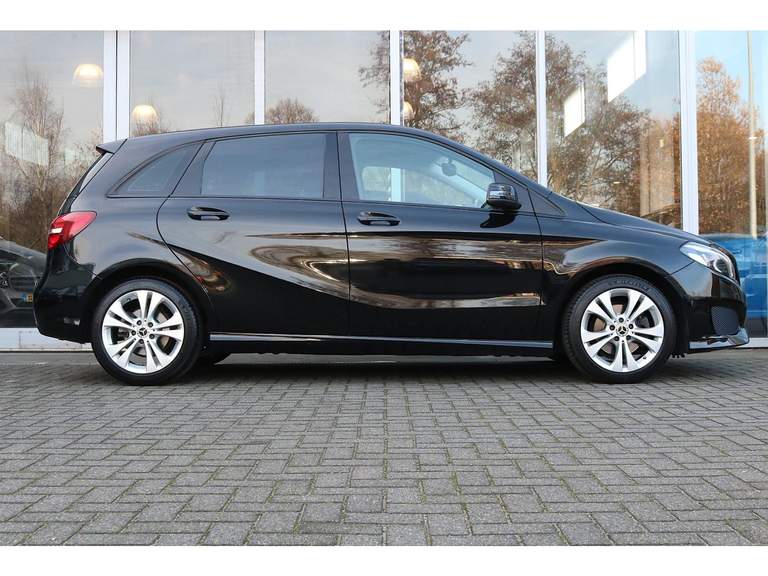 Mercedes-Benz Mercedes-Benz