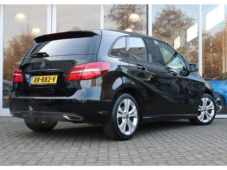 Mercedes-Benz Mercedes-Benz