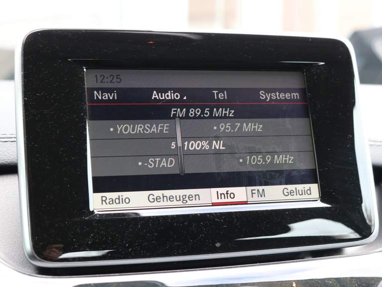 Mercedes-Benz Mercedes-Benz