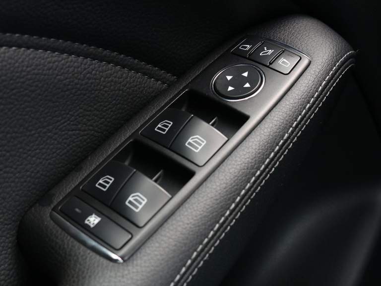 Mercedes-Benz Mercedes-Benz