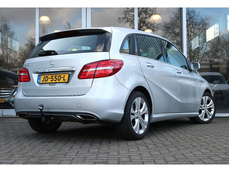 Mercedes-Benz Mercedes-Benz