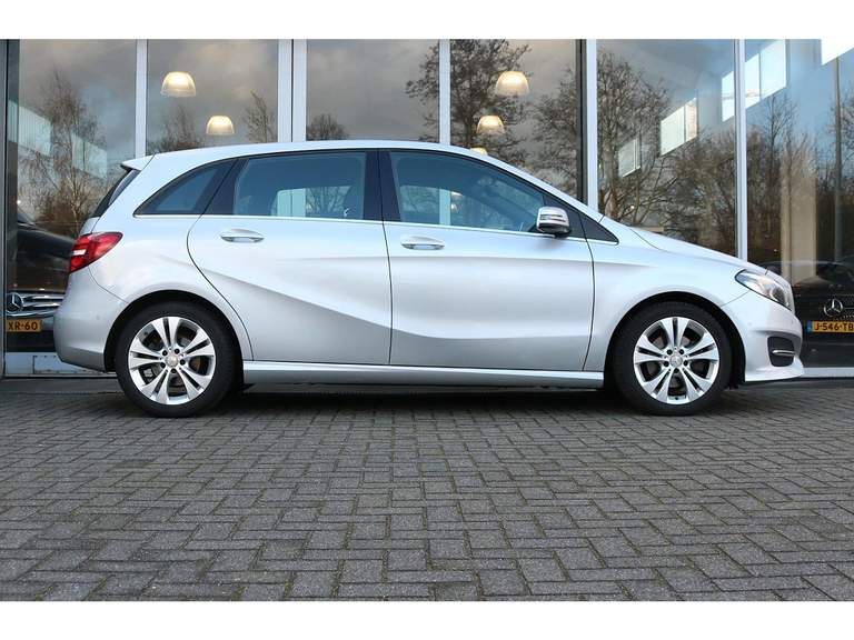 Mercedes-Benz Mercedes-Benz