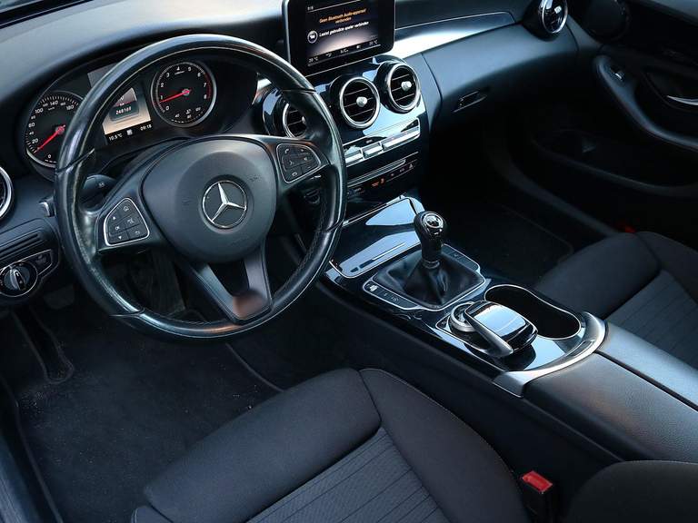 Mercedes-Benz Mercedes-Benz