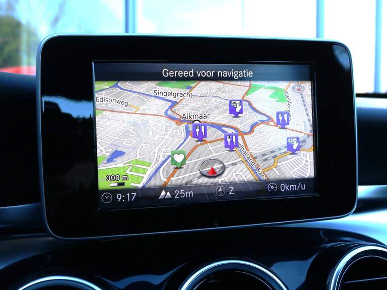 Mercedes-Benz Mercedes-Benz