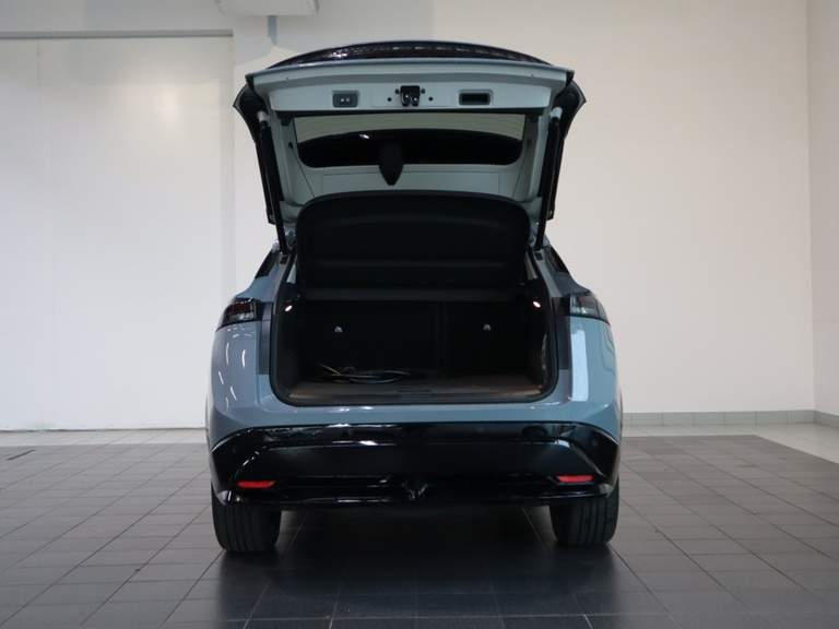 Nissan Nissan