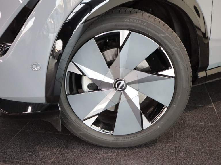Nissan Nissan