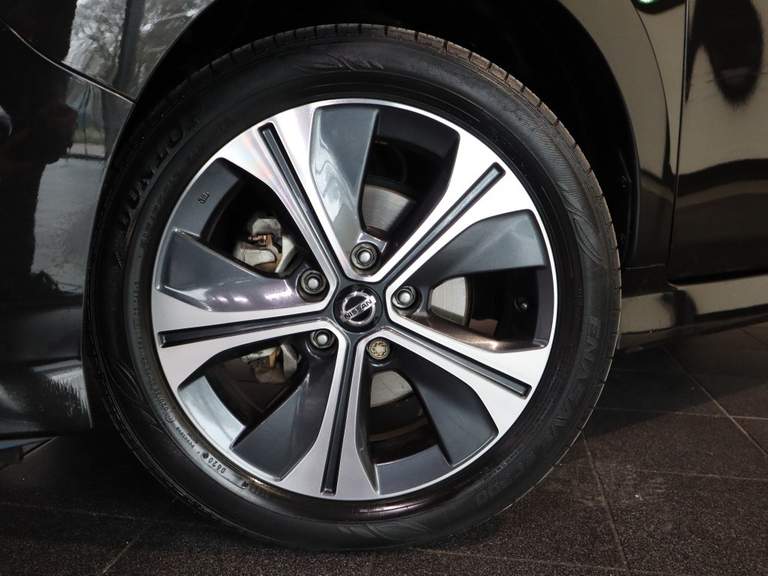 Nissan Nissan