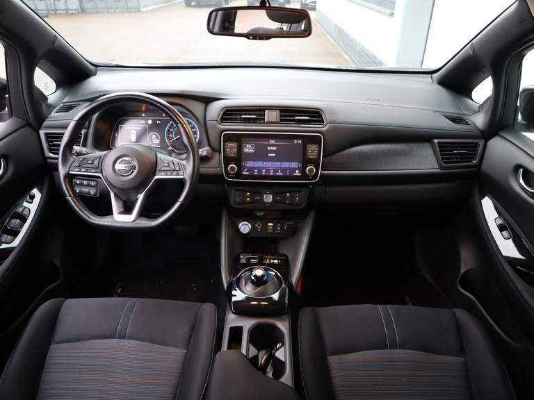 Nissan Nissan