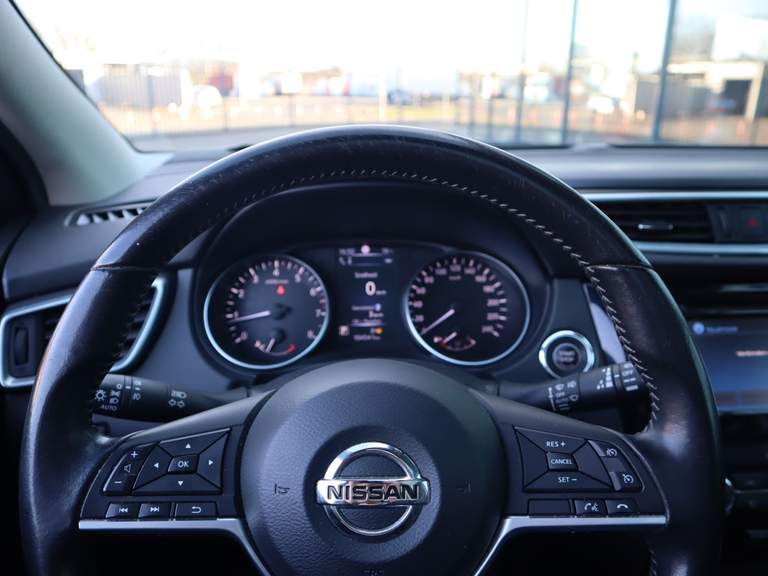 Nissan Nissan