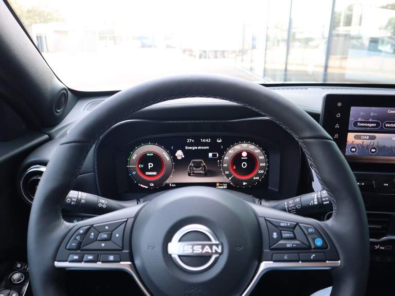 Nissan Nissan