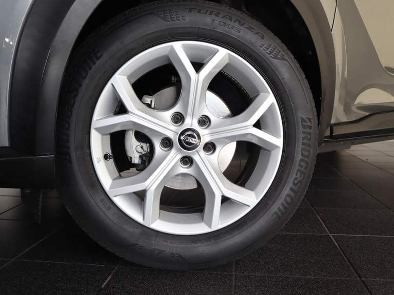 Nissan Nissan