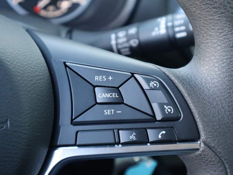 Nissan Nissan