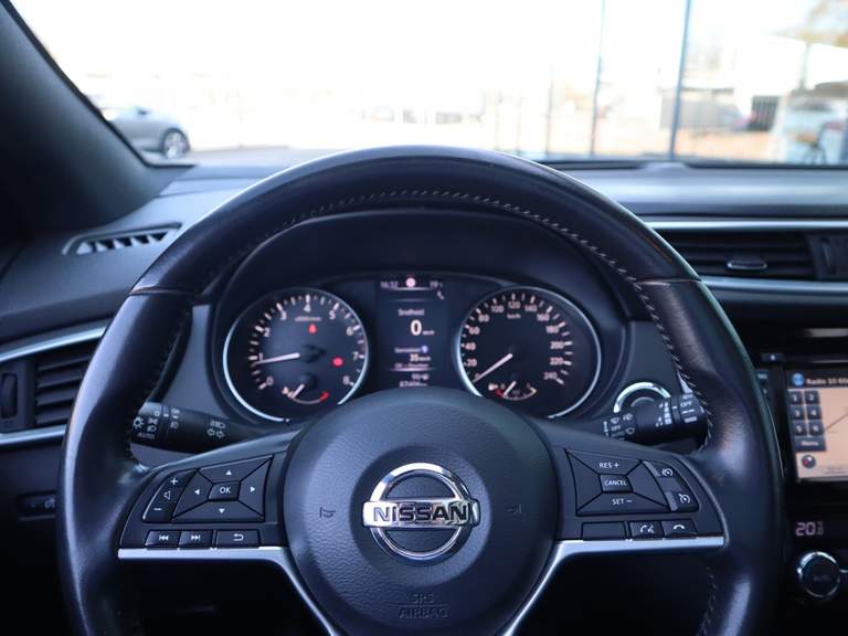 Nissan Nissan