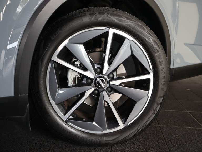 Nissan Nissan
