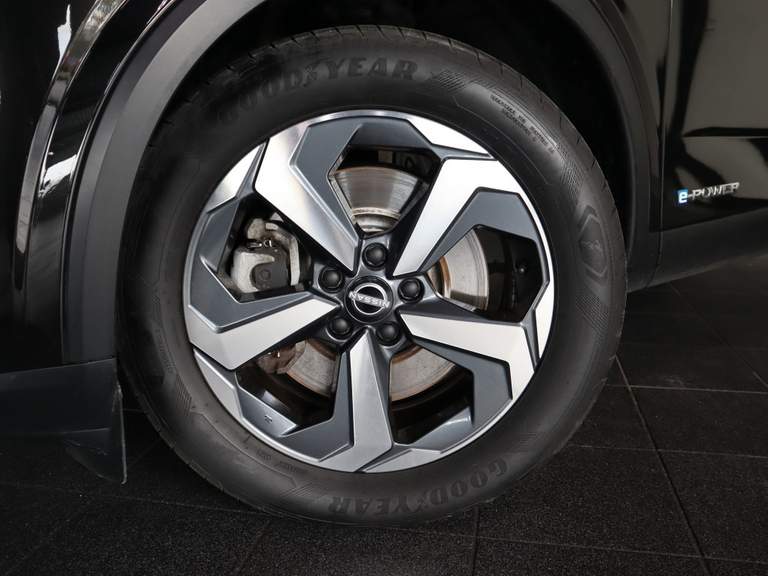Nissan Nissan
