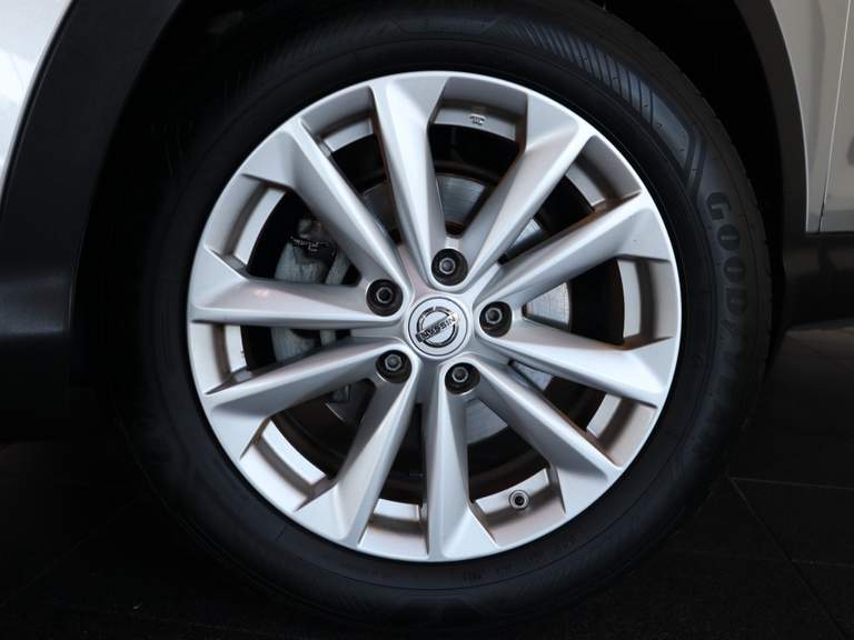 Nissan Nissan