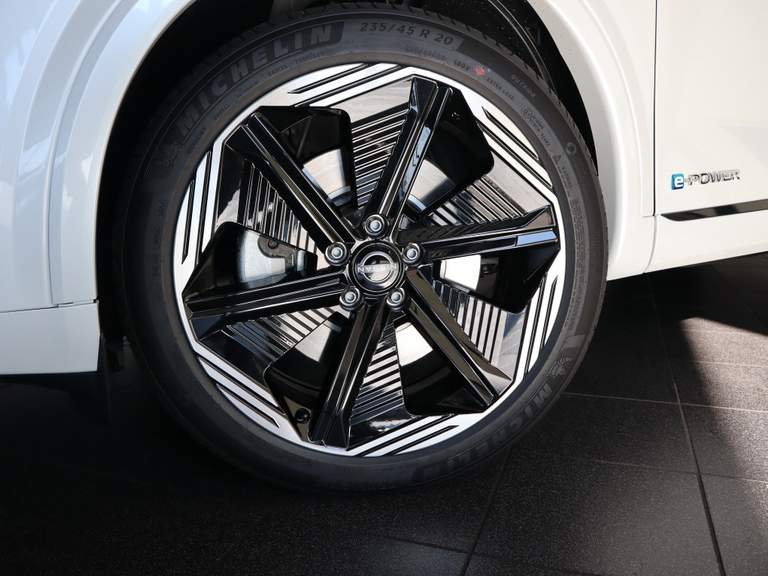 Nissan Nissan