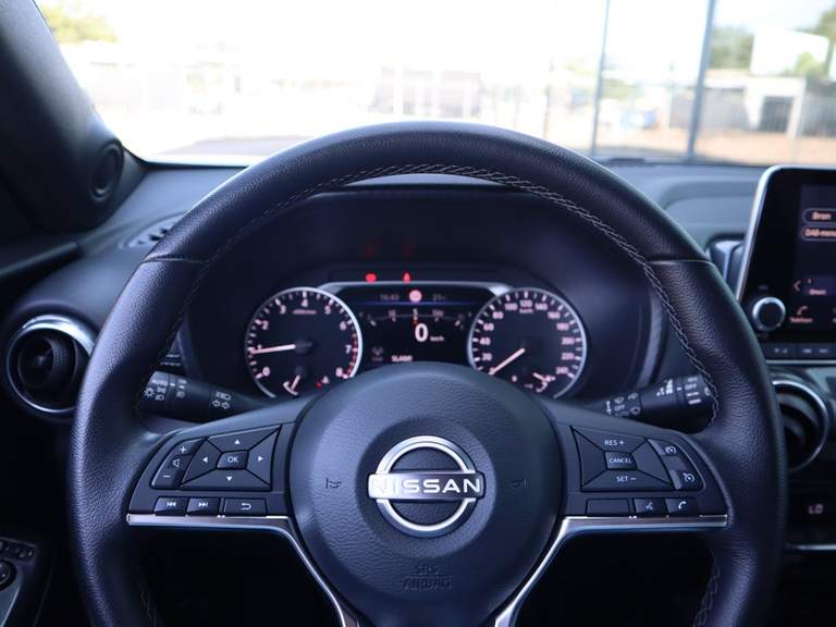 Nissan Nissan
