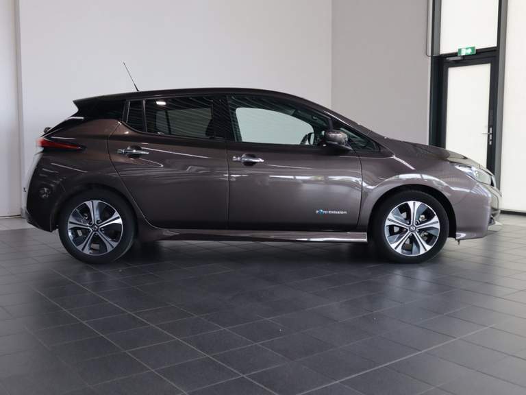 Nissan Nissan
