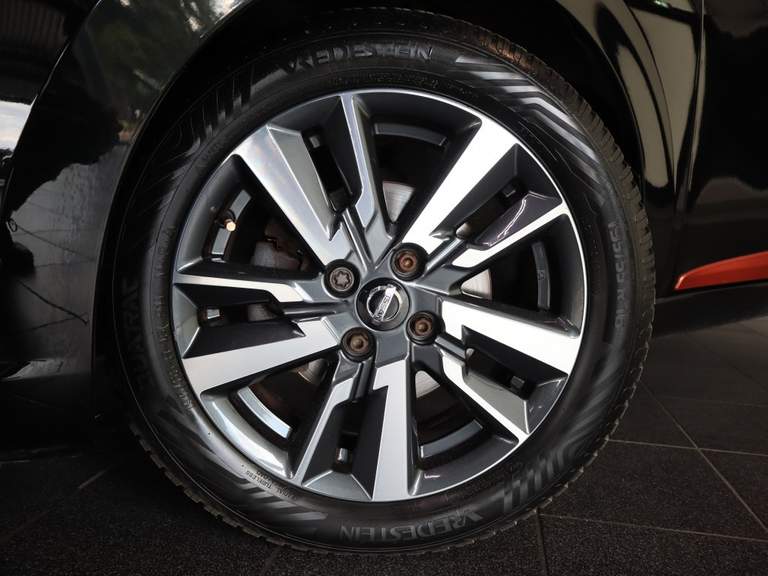 Nissan Nissan