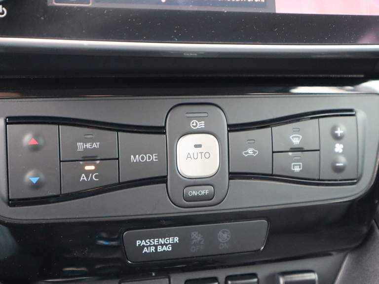 Nissan Nissan