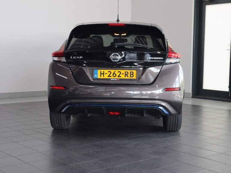 Nissan Nissan