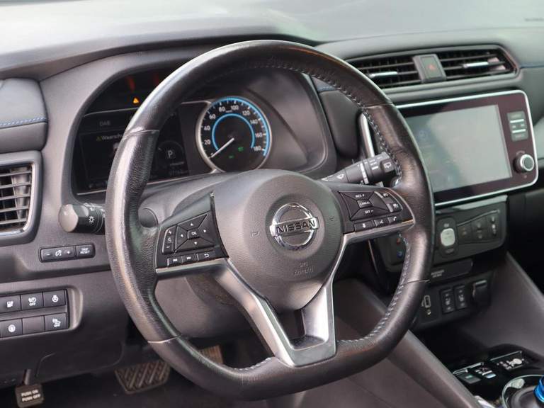 Nissan Nissan