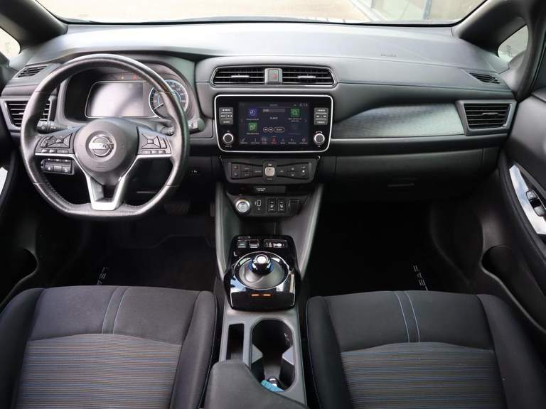 Nissan Nissan