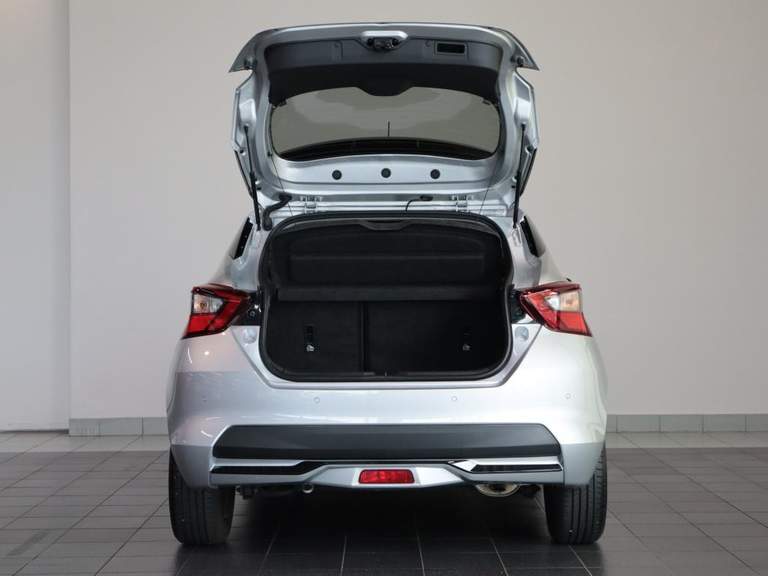 Nissan Nissan
