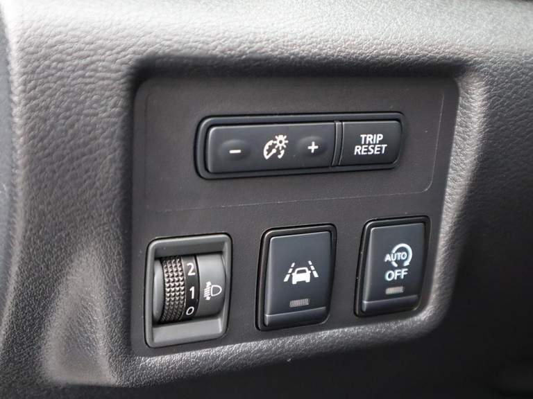 Nissan Nissan