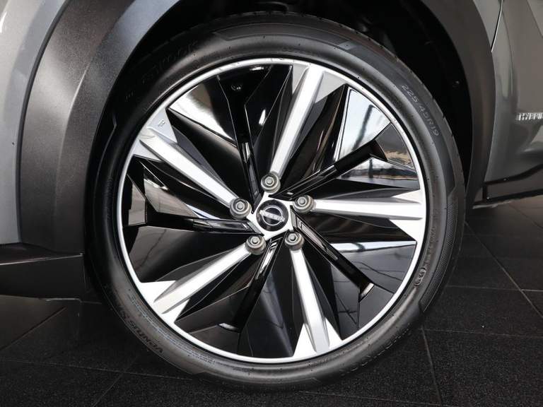 Nissan Nissan