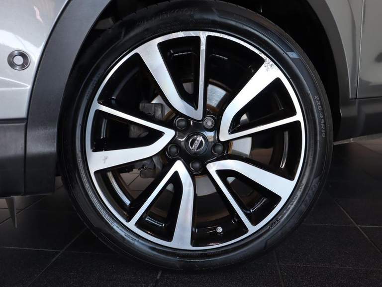 Nissan Nissan