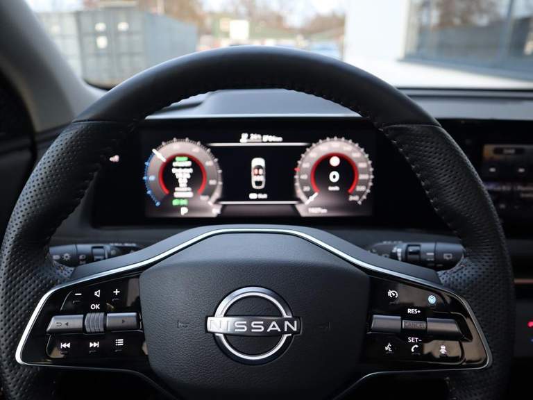 Nissan Nissan