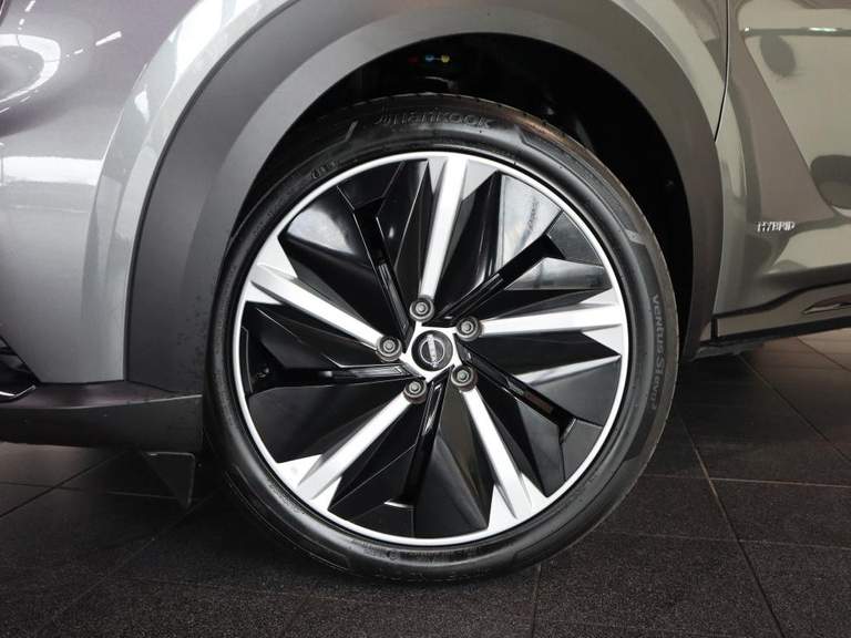 Nissan Nissan