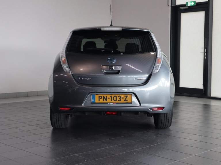 Nissan Nissan