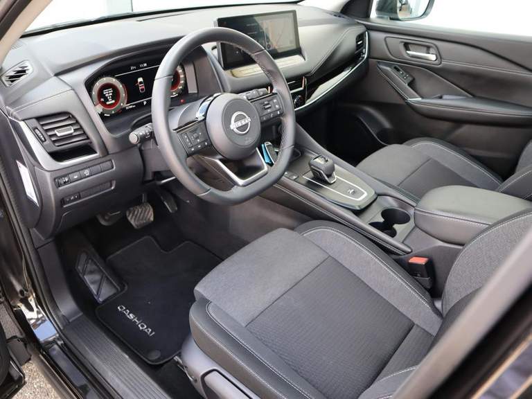 Nissan Nissan