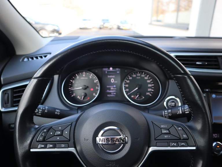 Nissan Nissan