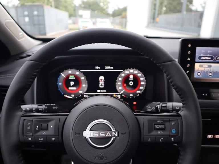 Nissan Nissan