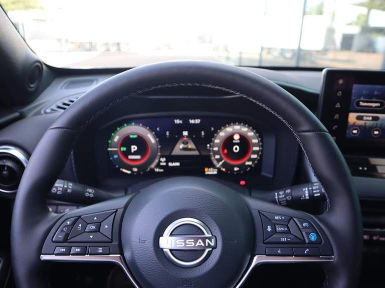 Nissan Nissan