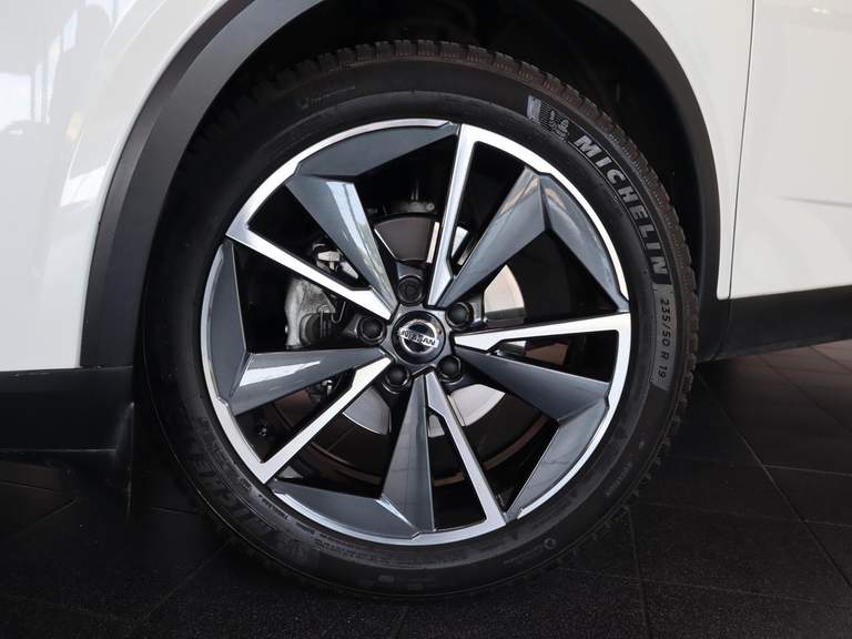 Nissan Nissan