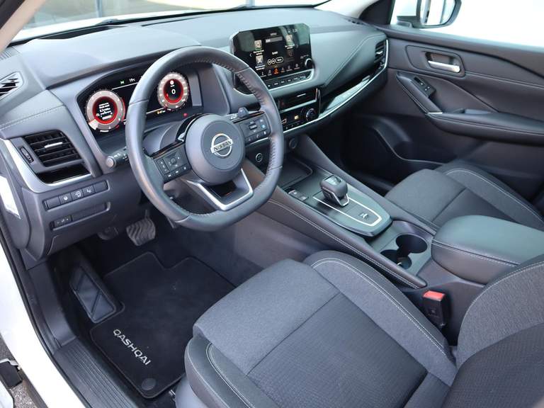 Nissan Nissan