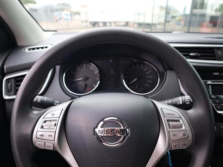 Nissan Nissan