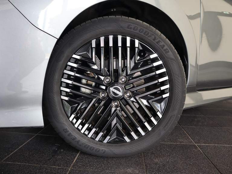 Nissan Nissan