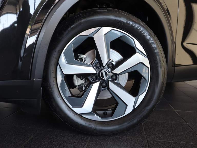 Nissan Nissan