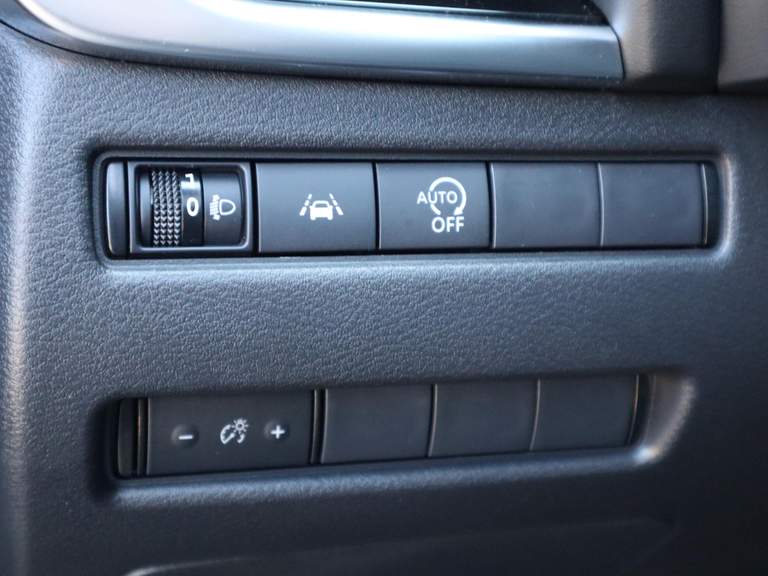 Nissan Nissan