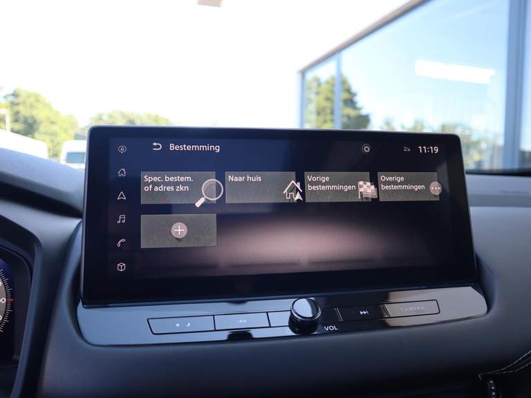 Nissan Nissan