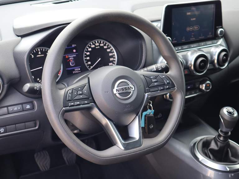 Nissan Nissan