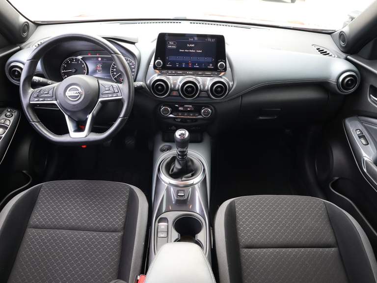 Nissan Nissan